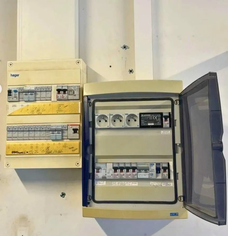 Tableau électrique avant et après